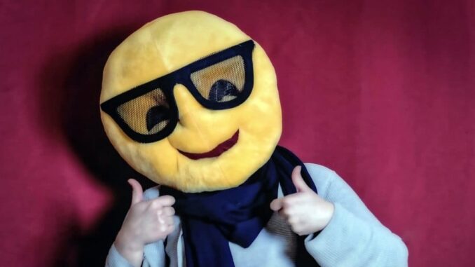 Un review, un smiley, inutil pentru SEO dar înșelător